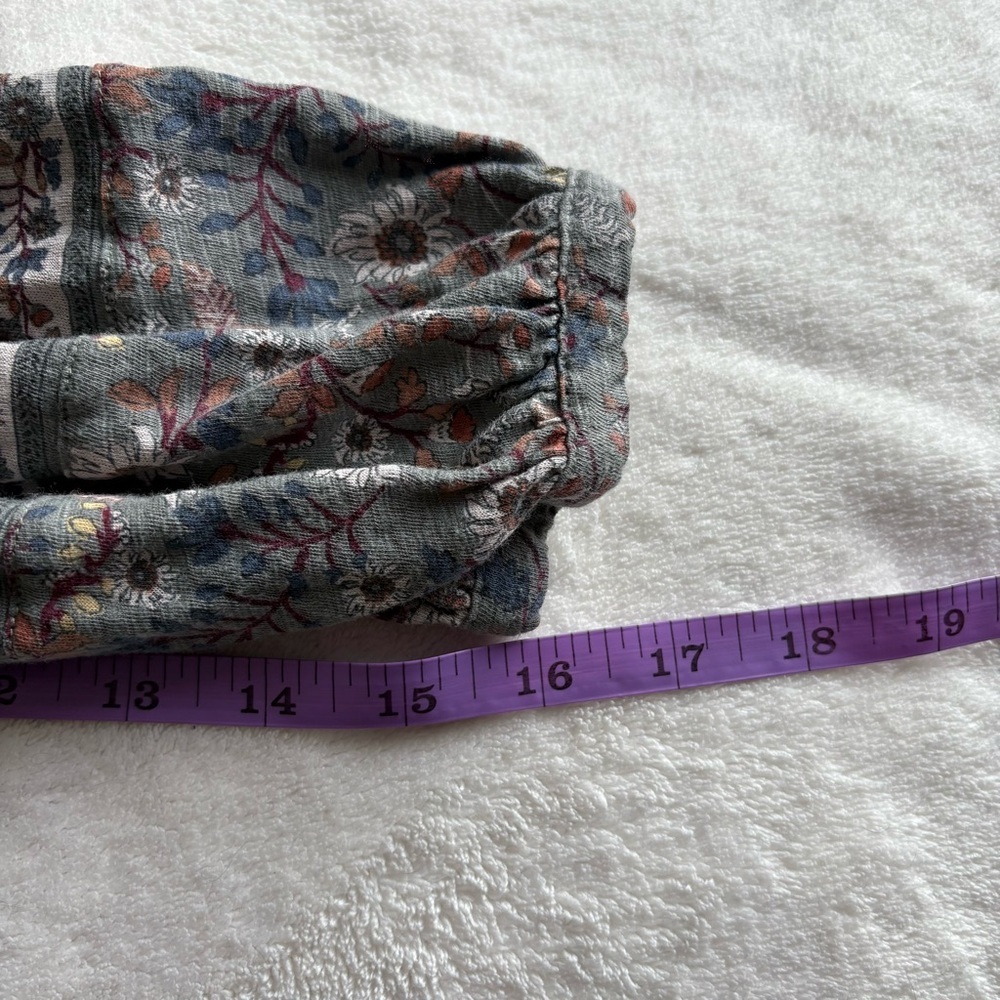 Lucky Brand Sage Green/Gray Floral V-Neck Peasant Top - Coastal Cowgirl Y2K - Picture 13 of 15